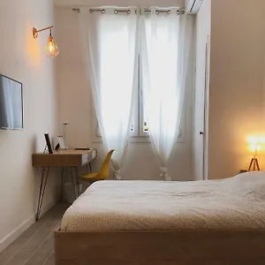 Azur - Madeleine Nice