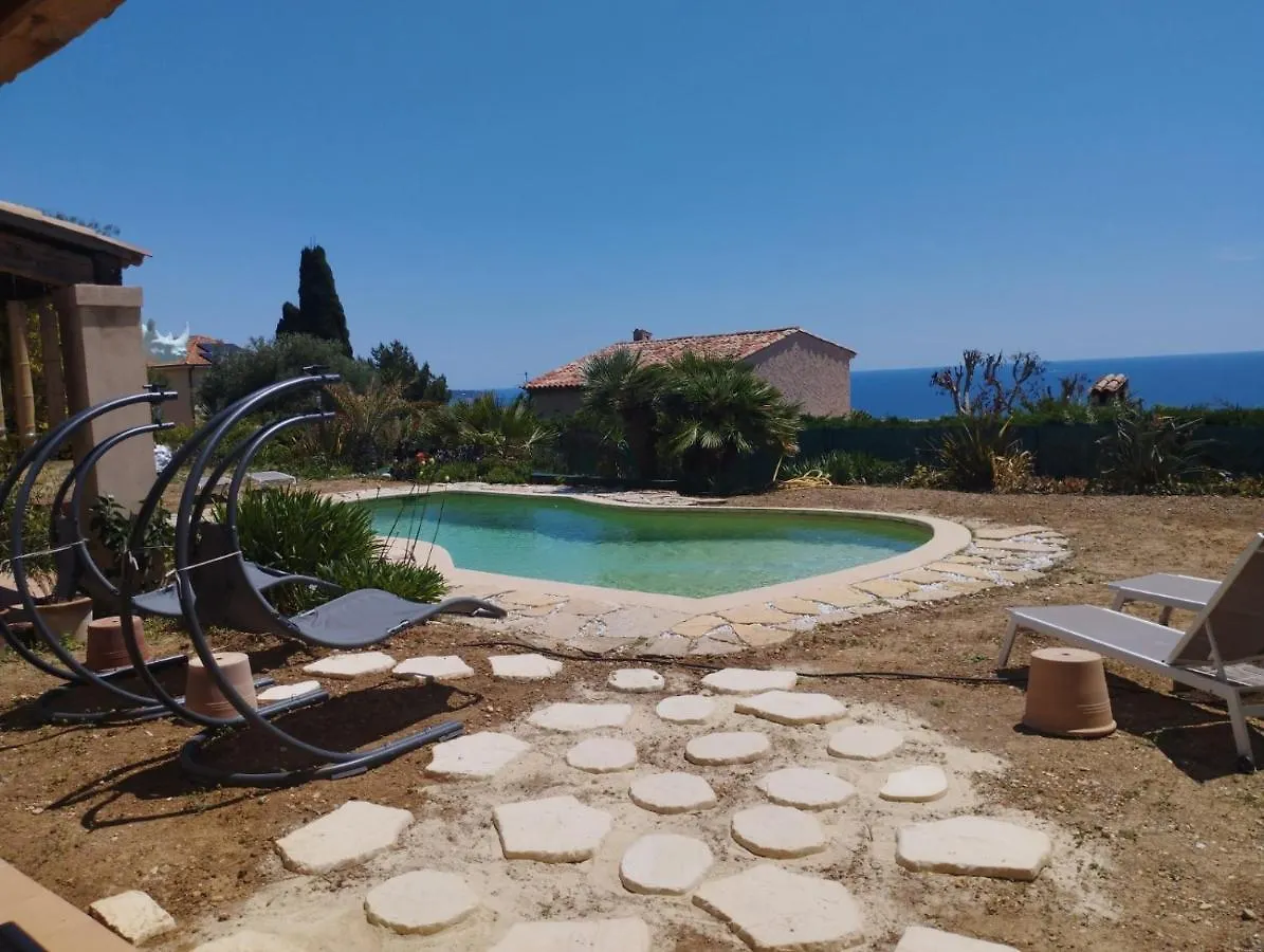 Hotel L'Albizia Nicea Pensjonat